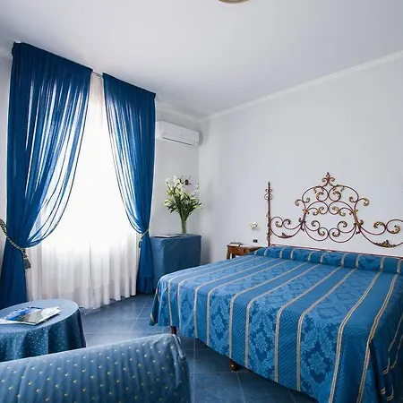 Giulio Cesare Otel Rapallo