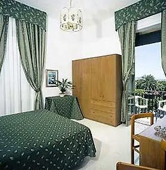 فندق Giulio Cesare 3*